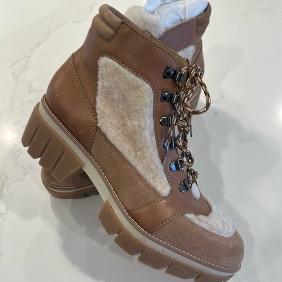 Bernardo Shoes - Bernardo Sawyer Boots NEW